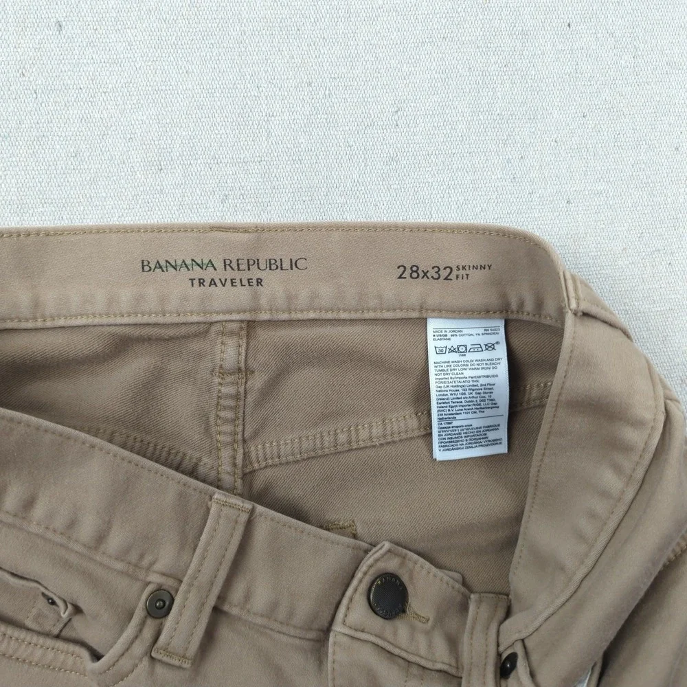 Banana Republic Mens 28x32 Khaki Pants Traveler Athletic Skinny Fit Golf Stretch